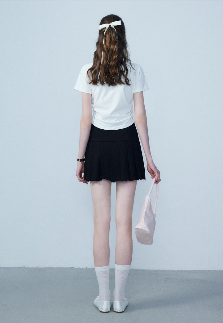 เสื้อยืดผู้หญิงปักโบว์สีดำละเอียดอ่อน - ผ้าฝ้ายเนื้อนุ่ม ทรงลำลอง